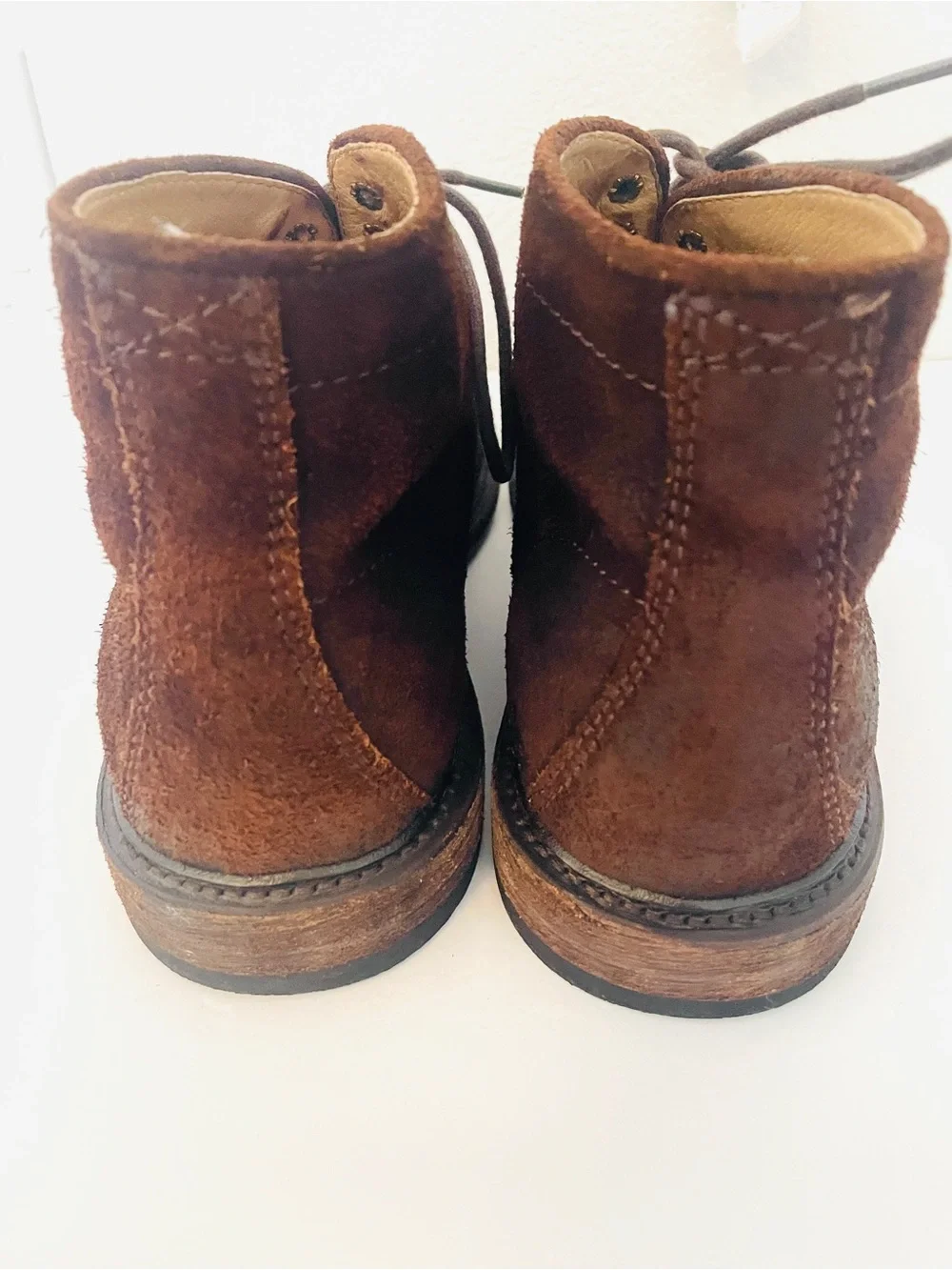Men's  FRYE Dark Brown leather Suede distressed lace-Up Boots Size: 10 1/2D